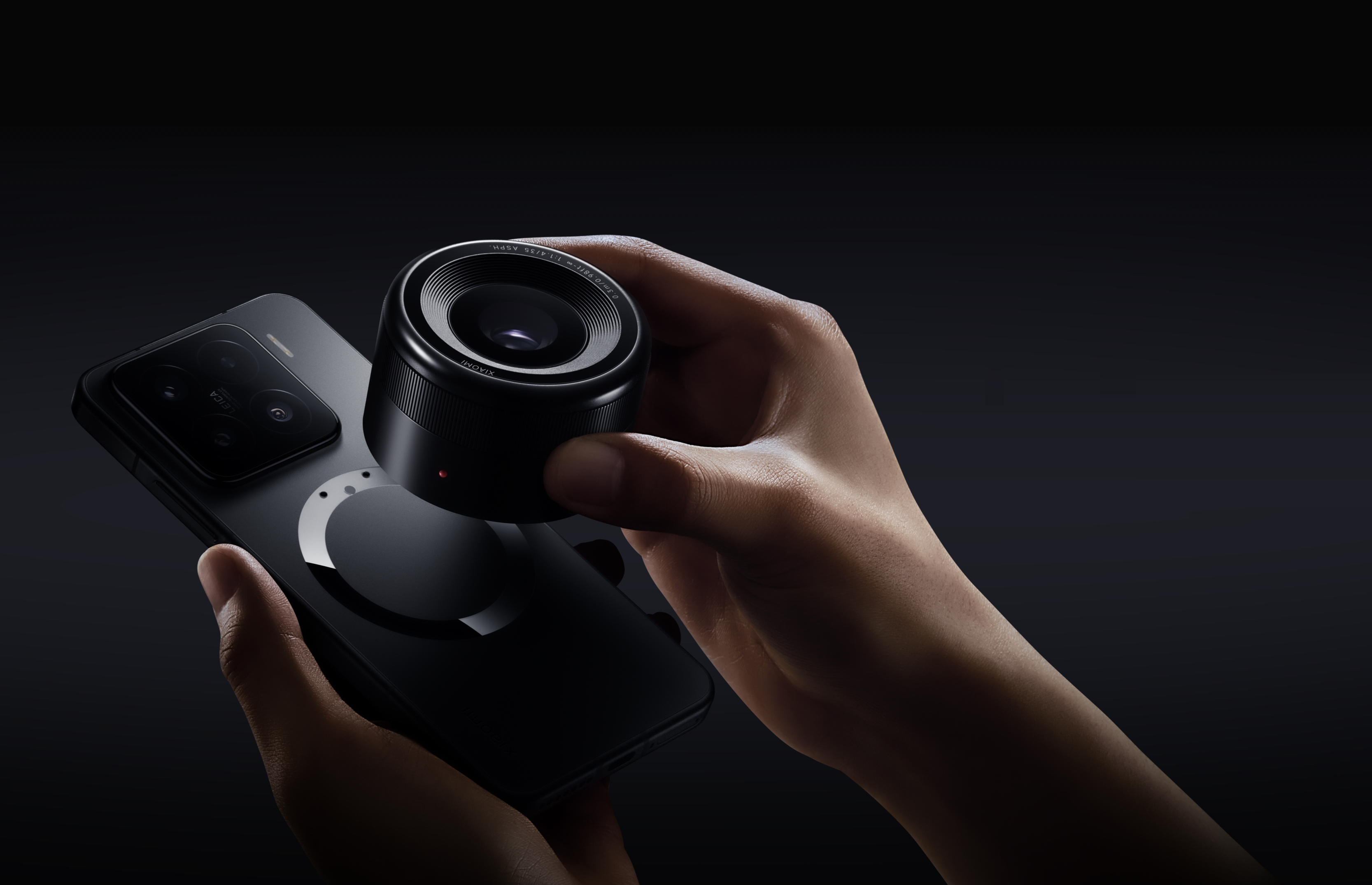 Xiaomi представила модульную камеру для Xiaomi 15