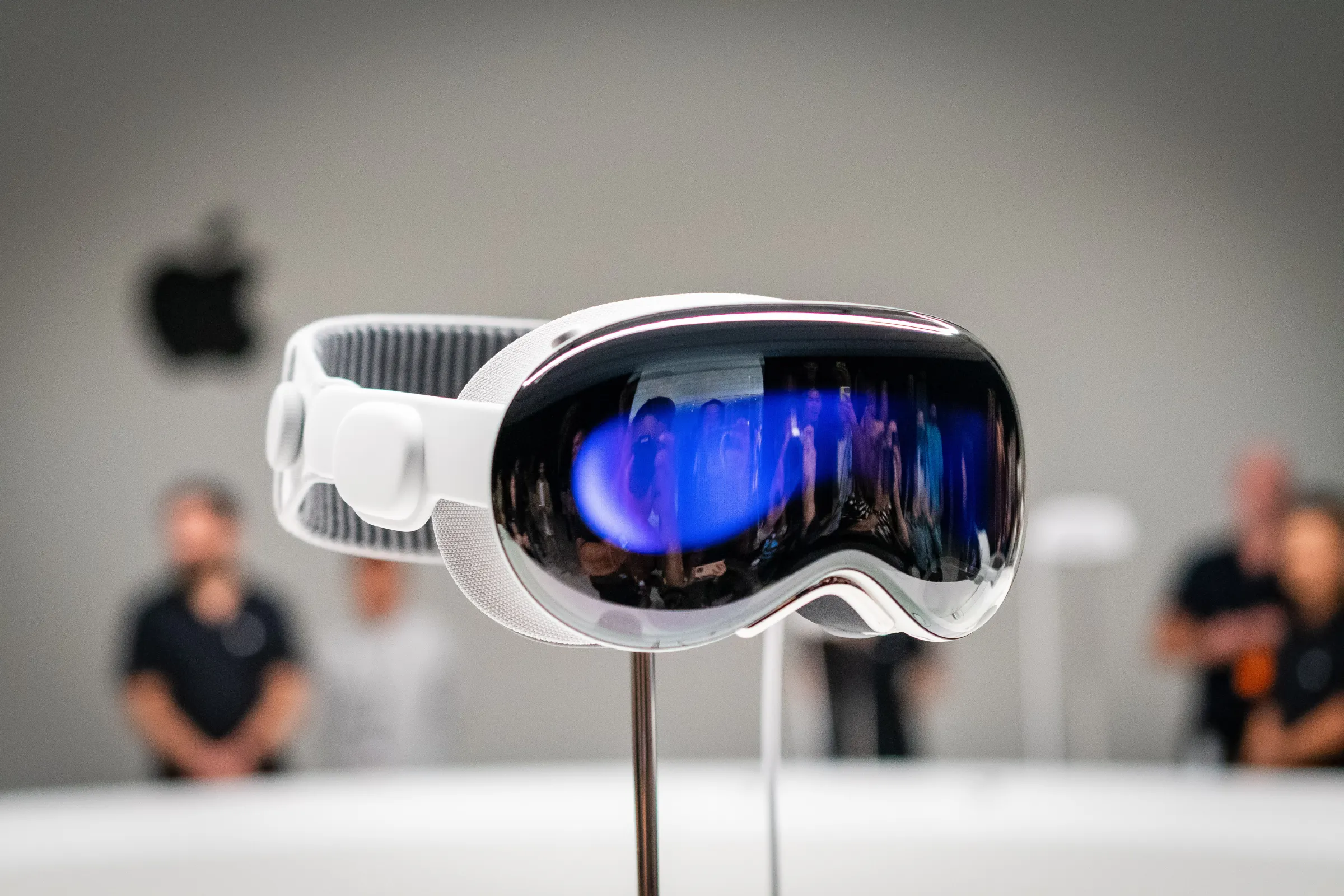 Apple подала в суд на бывшего инженера за утечку секретов документов о Vision Pro