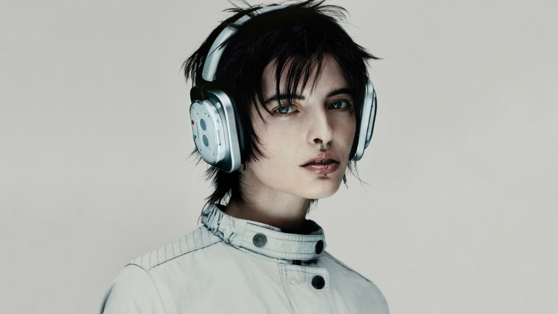 Nothing представила свои первые полноразмерные наушники Headphone (1)