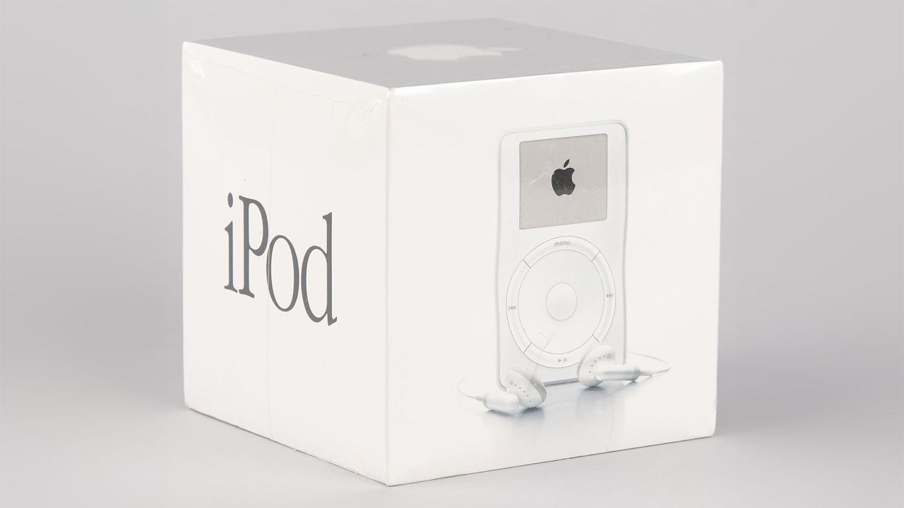 Первый iPod 2001 года продали за рекордно большие деньги