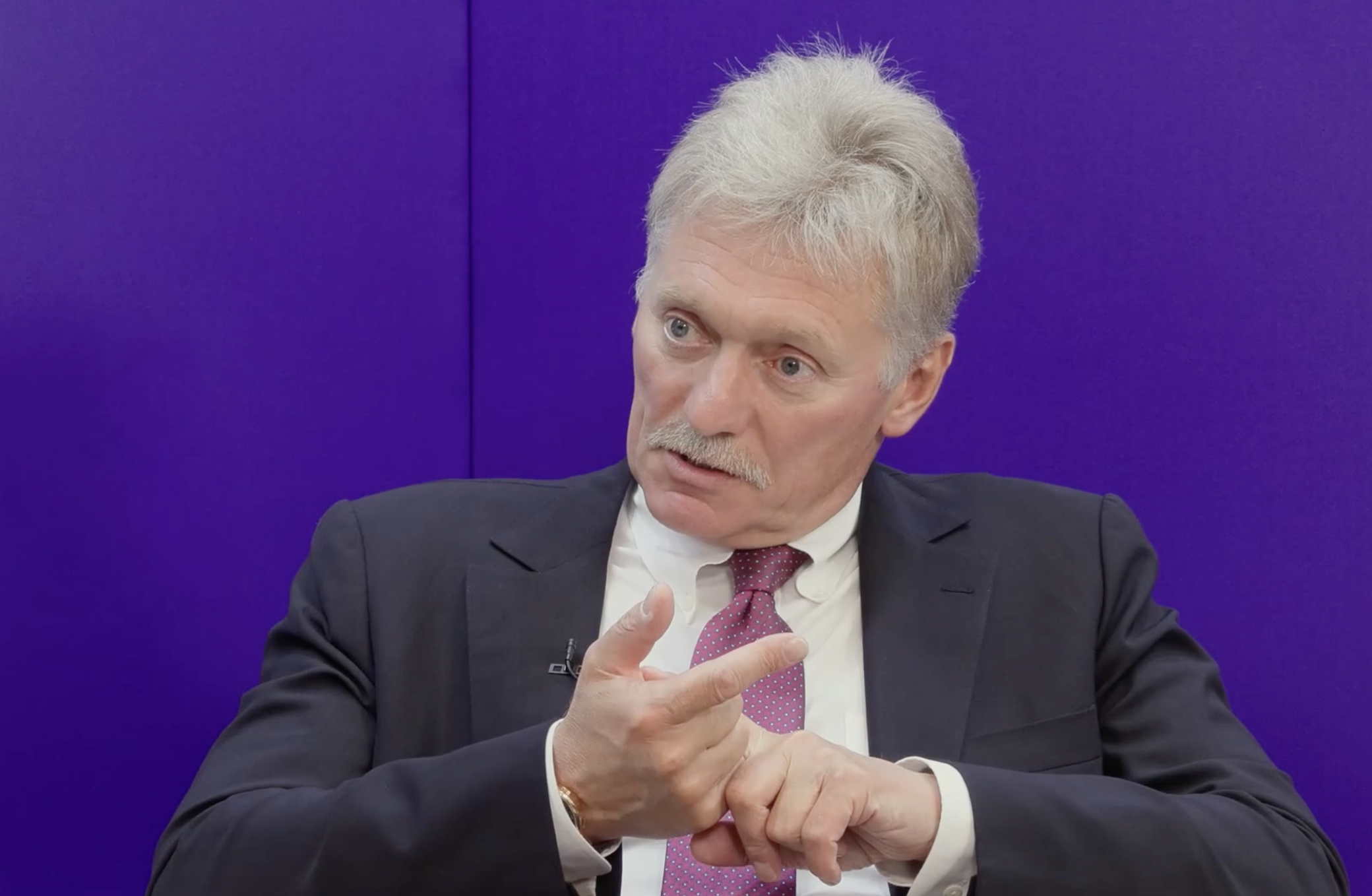 Песков: все мессенджеры абсолютно прозрачны для спецслужб