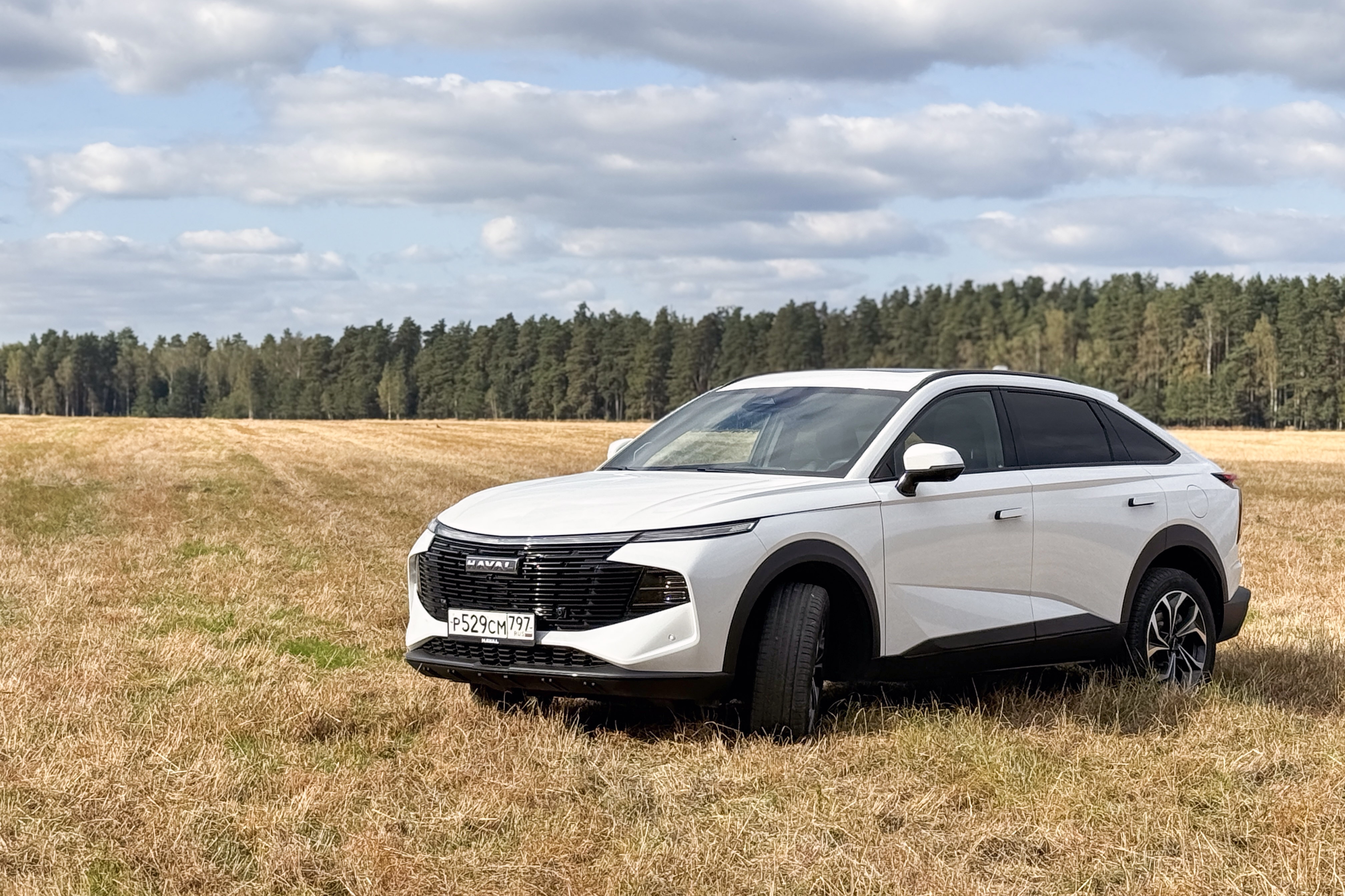 Этого китайца нет в Китае! Обзор стильного кроссовера Haval F7x, который создан специально для России