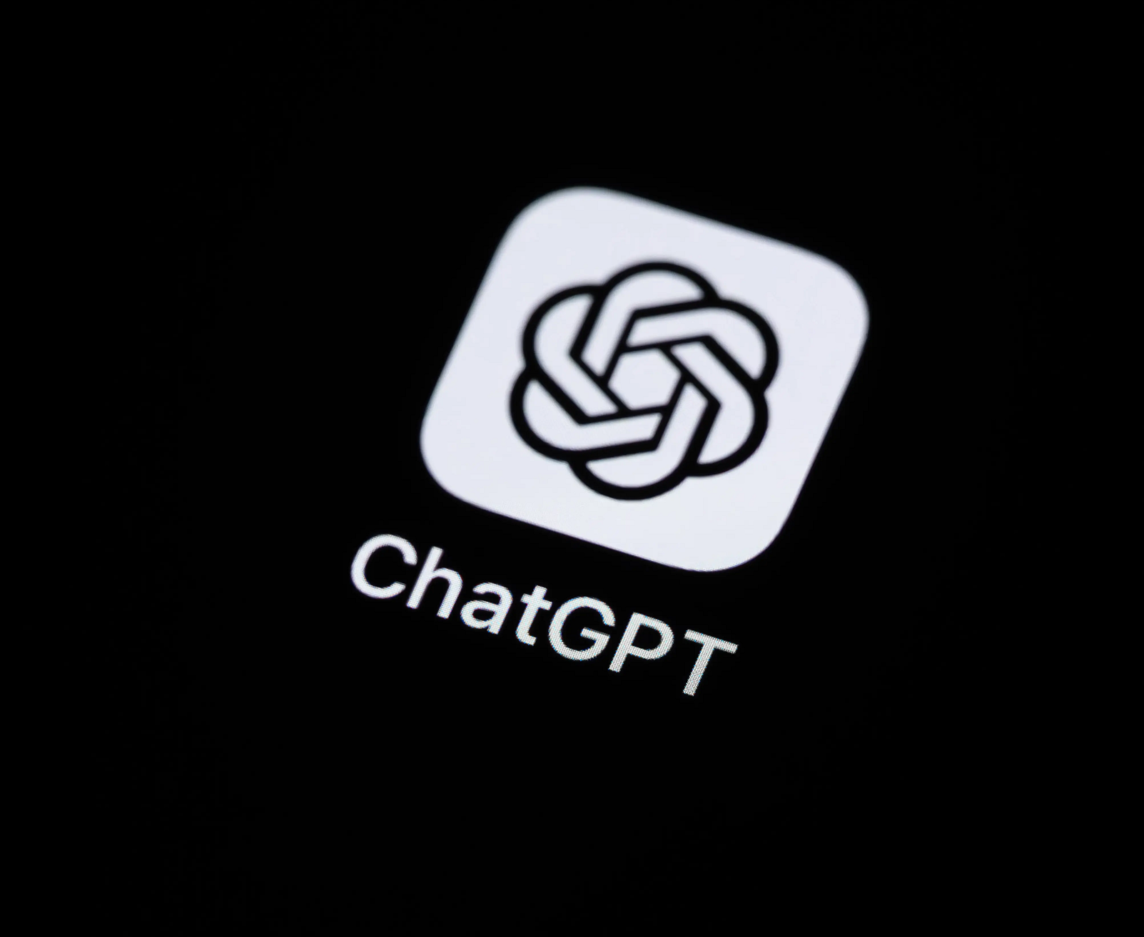 OpenAI раздаст годовую подписку на ChatGPT, но только пользователям одной страны