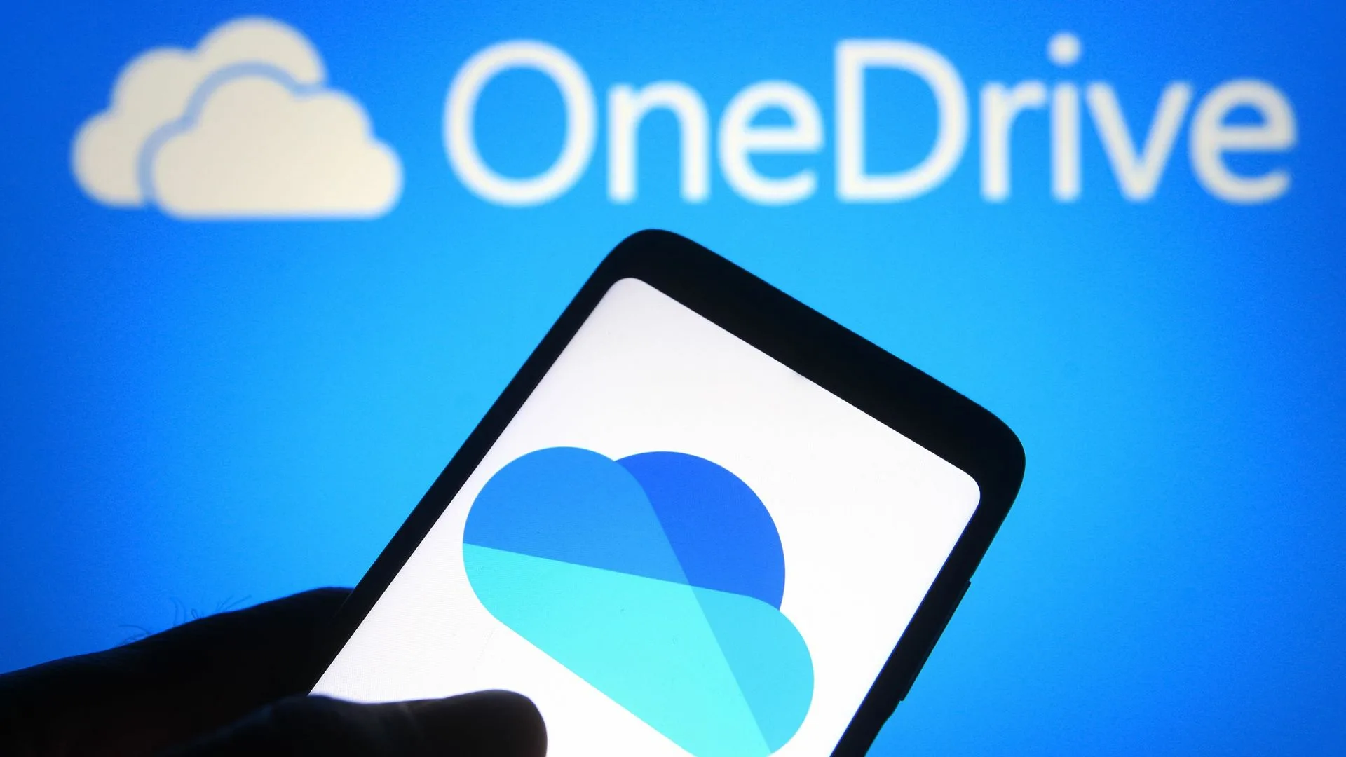 OneDrive в Windows сравнили с программой-вымогателем