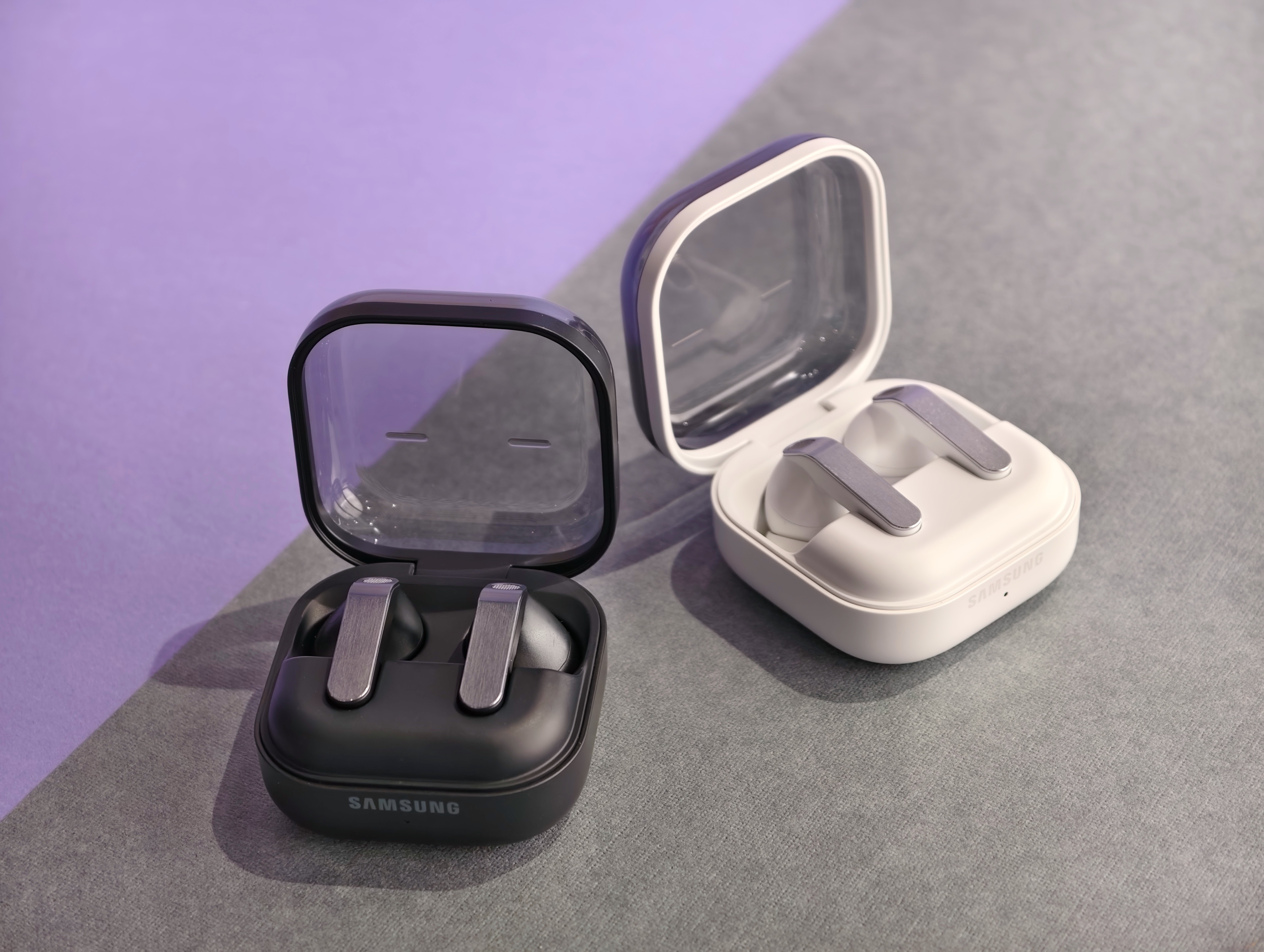 Что нового в Samsung Galaxy Buds 4 и Buds 4 Pro: подробный разбор и цены в России