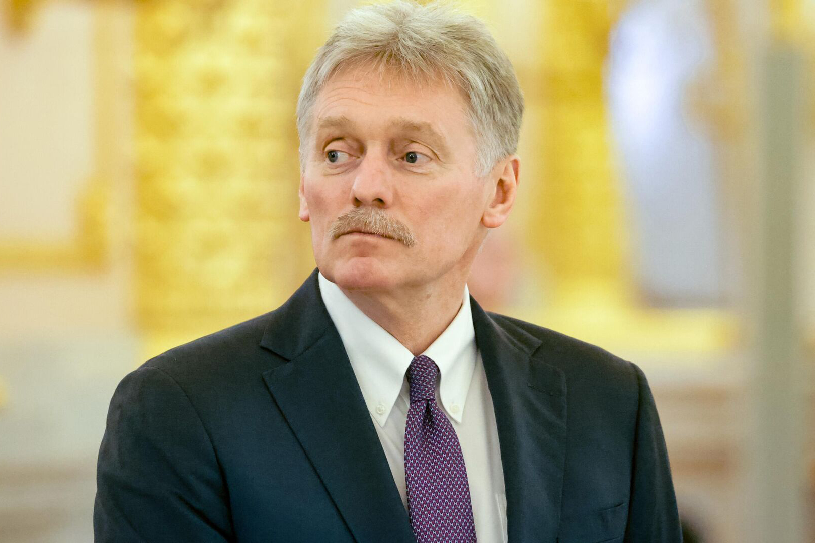 Песков рассказал, при каких условиях WhatsApp* разблокируют в России