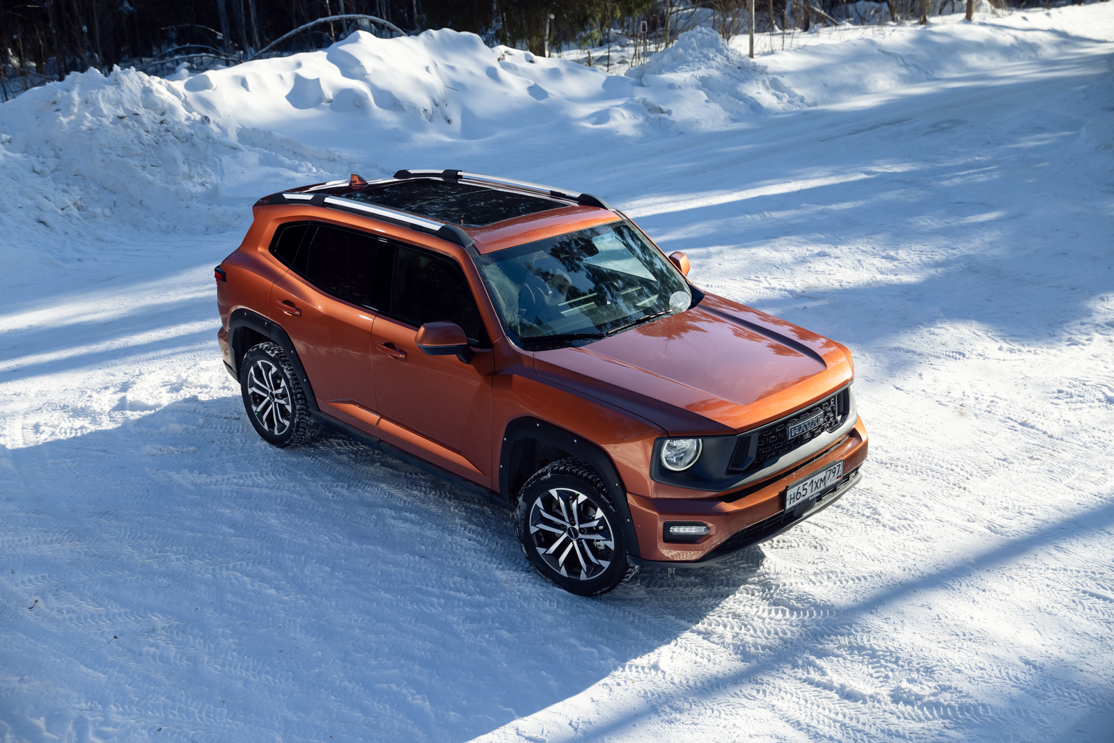 Haval обновил кроссовер H7 и внедорожник H9 в России: что нового