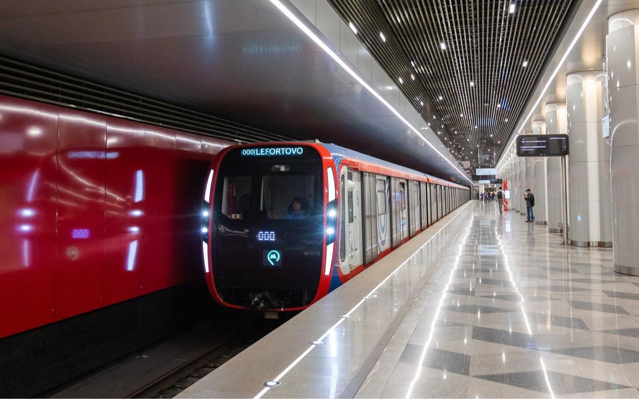 Пассажиров метро Москвы предупредили о выборочных досмотрах телефонов