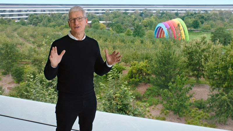 Тим Кук назвал две главные вещи для Apple накануне 50-летия компании