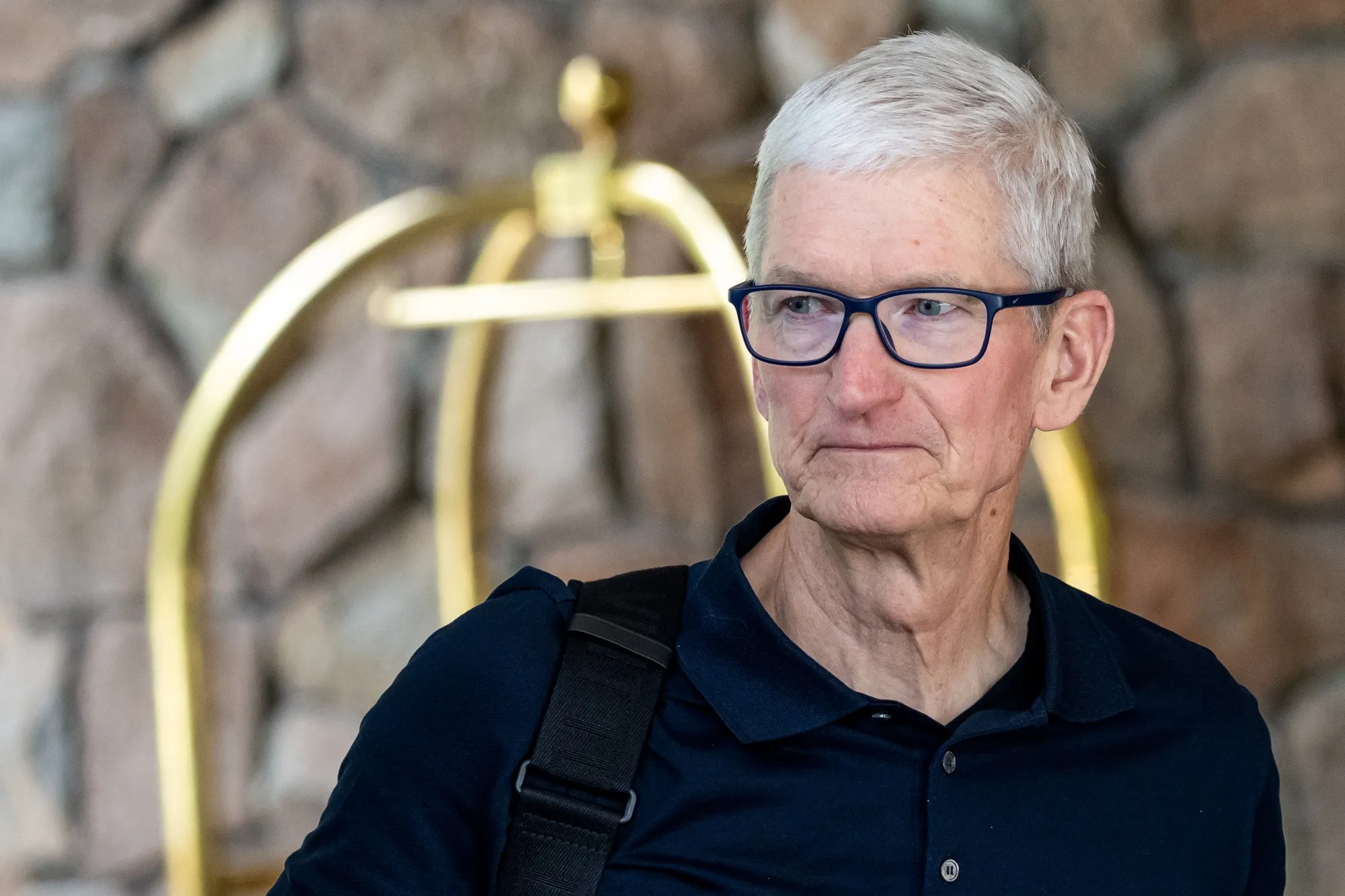 Apple разрабатывает умные очки без дисплея и овальными камерами