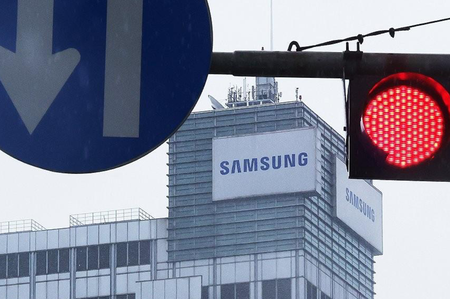 В Южной Корее могут встать заводы Samsung Electronics на 18 дней. Причины и последствия для мира