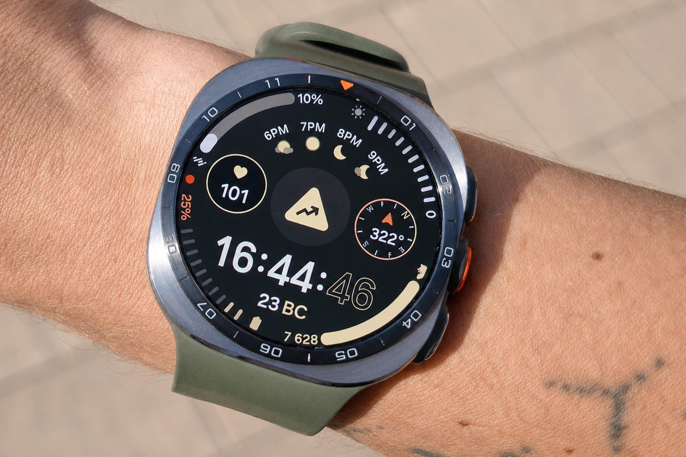 Обзор Samsung Galaxy Watch Ultra 2: главный флагман на Wear OS стал тоньше и автономнее